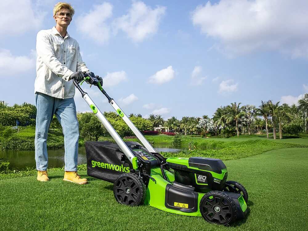 Greenworks GD60LM46SPK4 - Cortacésped autopropulsado de batería - 60V/4Ah - Corte 46 cm - Imagen 5