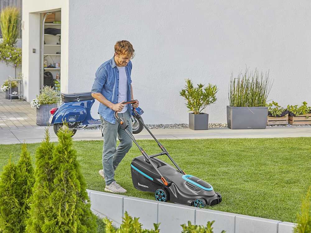 Gardena PowerMax 37/36V P4A solo - Cortacésped de batería - BATERÍA Y CARGADOR NO INCLUIDOS - Imagen 4
