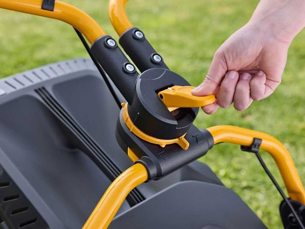 Stiga COMBI 753 S - Cortacésped de gasolina autopropulsado - 4 en 1 - Motor ST 170 - Imagen 5